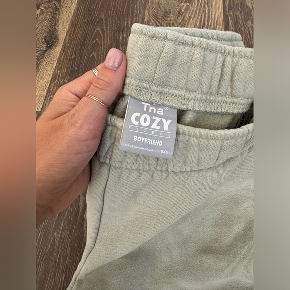 TNA cozy boyfriend sweats - Picture 2 of 2